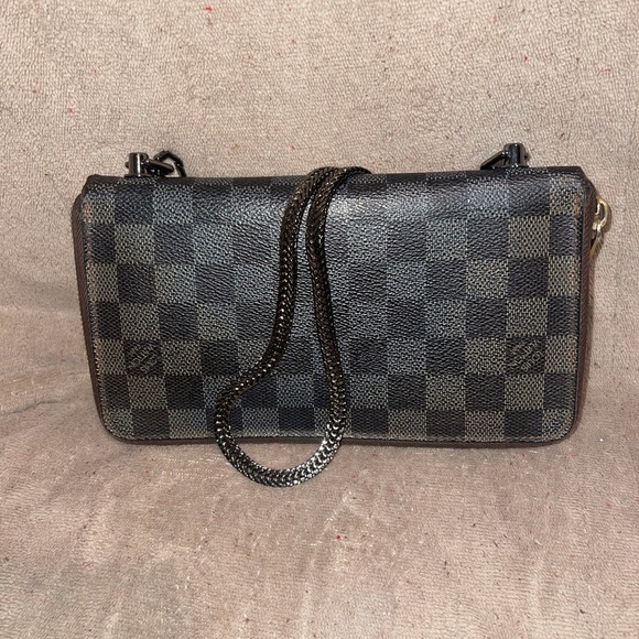 Sold! Authenticated Louis Vuitton Damier wallet - Picture 2 of 10